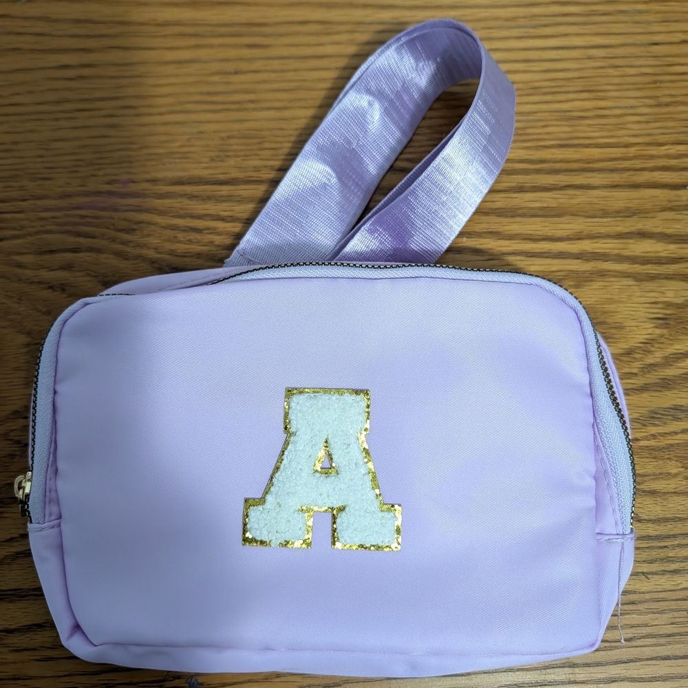 Source Unknown Lavender Pouch with Gold Accent